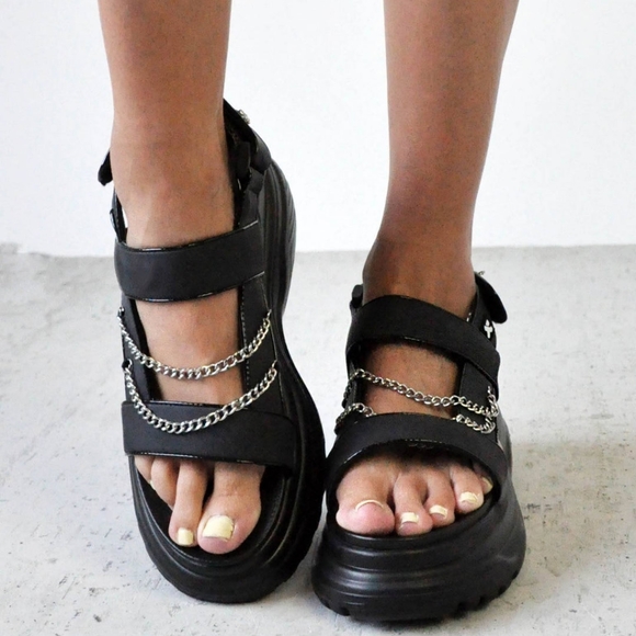 Koi Marnus Chain Sandals - Picture 2 of 6